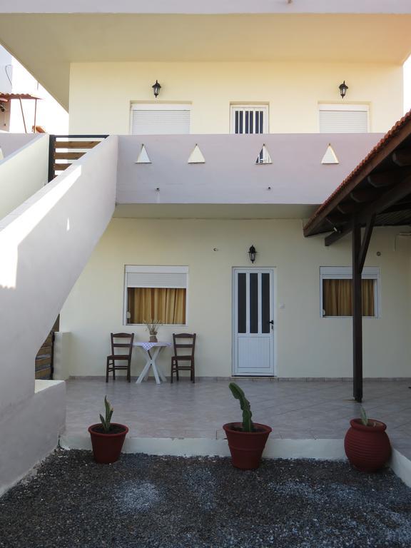 Frosso'S Sea Apartments Kokkini Hani Exterior photo