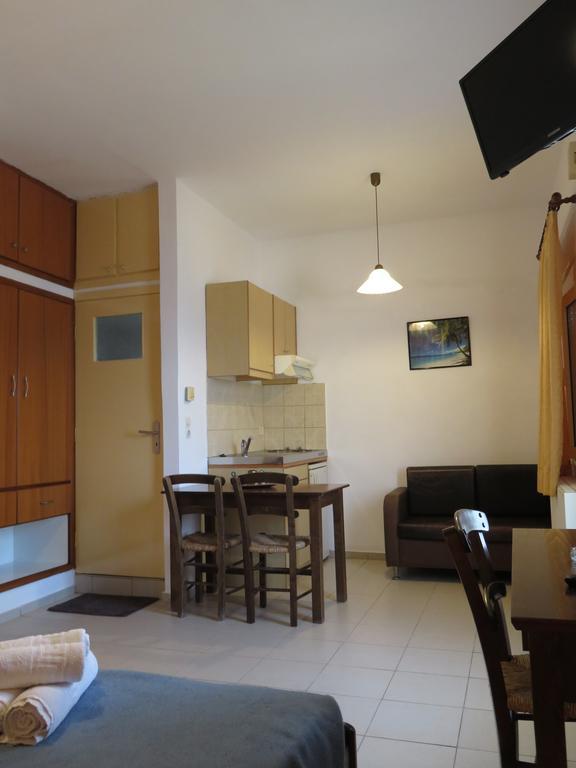 Frosso'S Sea Apartments Kokkini Hani Exterior photo